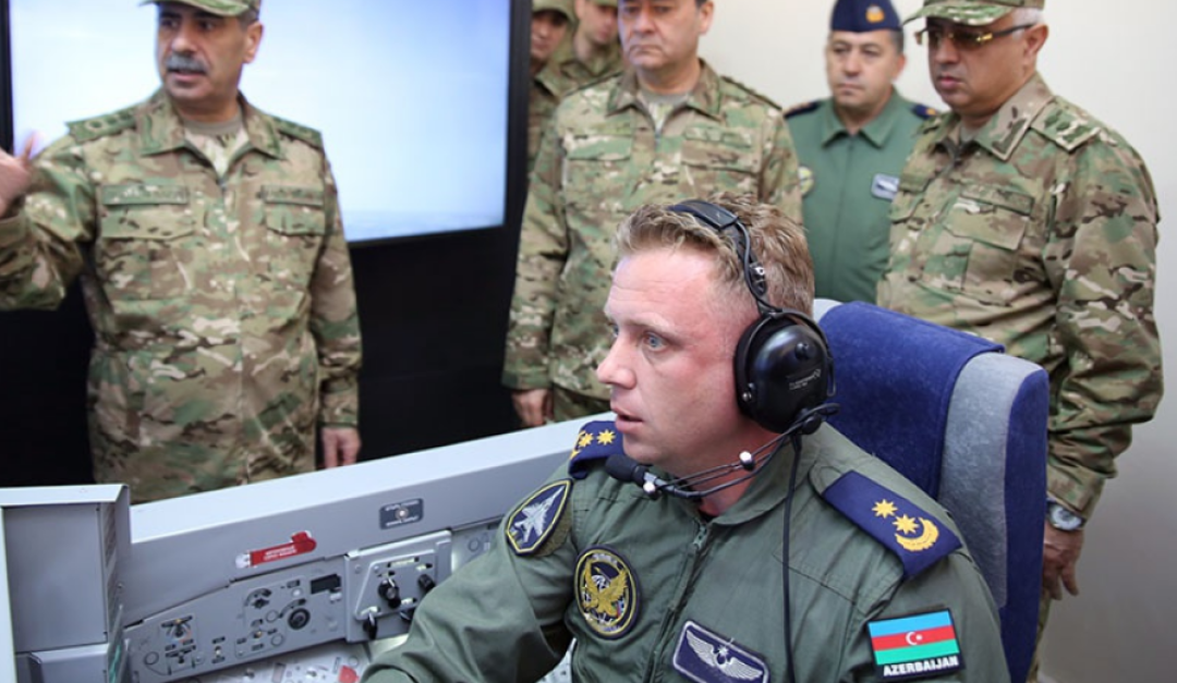 Auf dem Bild: Oberstleutnant Raschad Atakischijew Auf dem Bild: Oberstleutnant Raschad Atakischijew