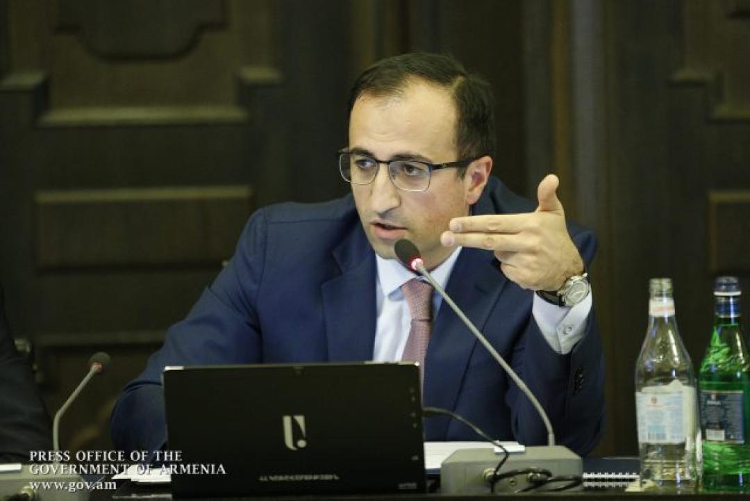 Auf dem Bild: Armenian Health Minister Arsen Torosyan Auf dem Bild: Armenian Health Minister Arsen Torosyan