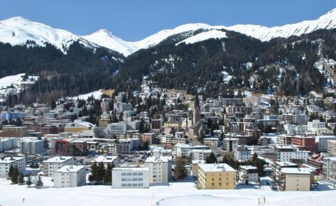 Ilham Aliyev Meets Major Industrial Chiefs in Davos