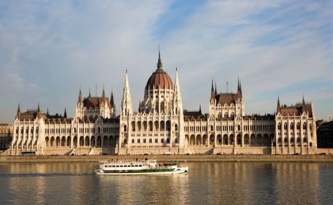 Hungarian PM and Azerbaijani Economy Minister Discuss Energy Security