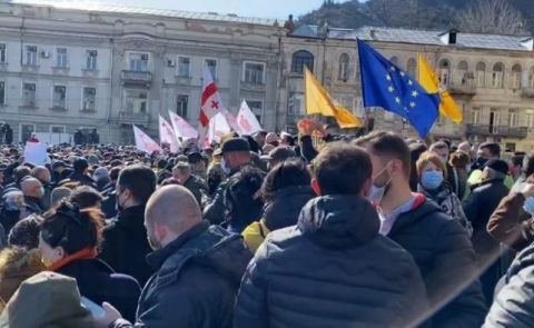 Georgia’s Protest Movement Gains Momentum as Government Defends Independence and Economic Growth