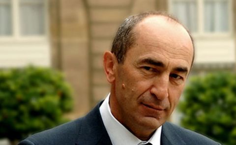 Robert Kotscharjan spricht über die tiefe Polarisierung innerhalb der armenischen Gesellschaft und des Militärs